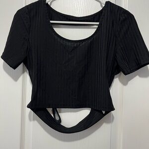 SHEIN Black Ribbed Crop Top